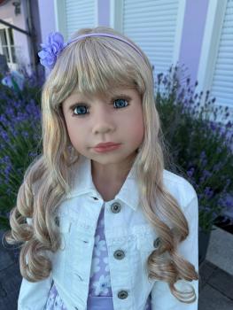 Preview: Julie von Monika Levenig - 122 cm - blond