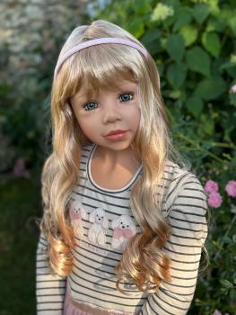Preview: Marie von Monika Levenig - 122 cm - blond