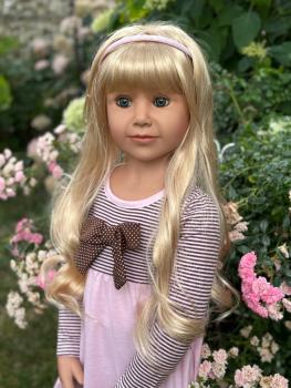 Preview: Clara von Monika Peter-Leicht - 120 cm - blond