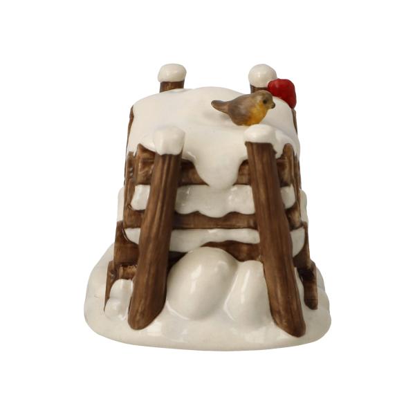 Goebel Dekofigur 66704641 - Winterlicher Holzstapel