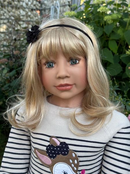 Anica von Monika Levenig - 122 cm - blond